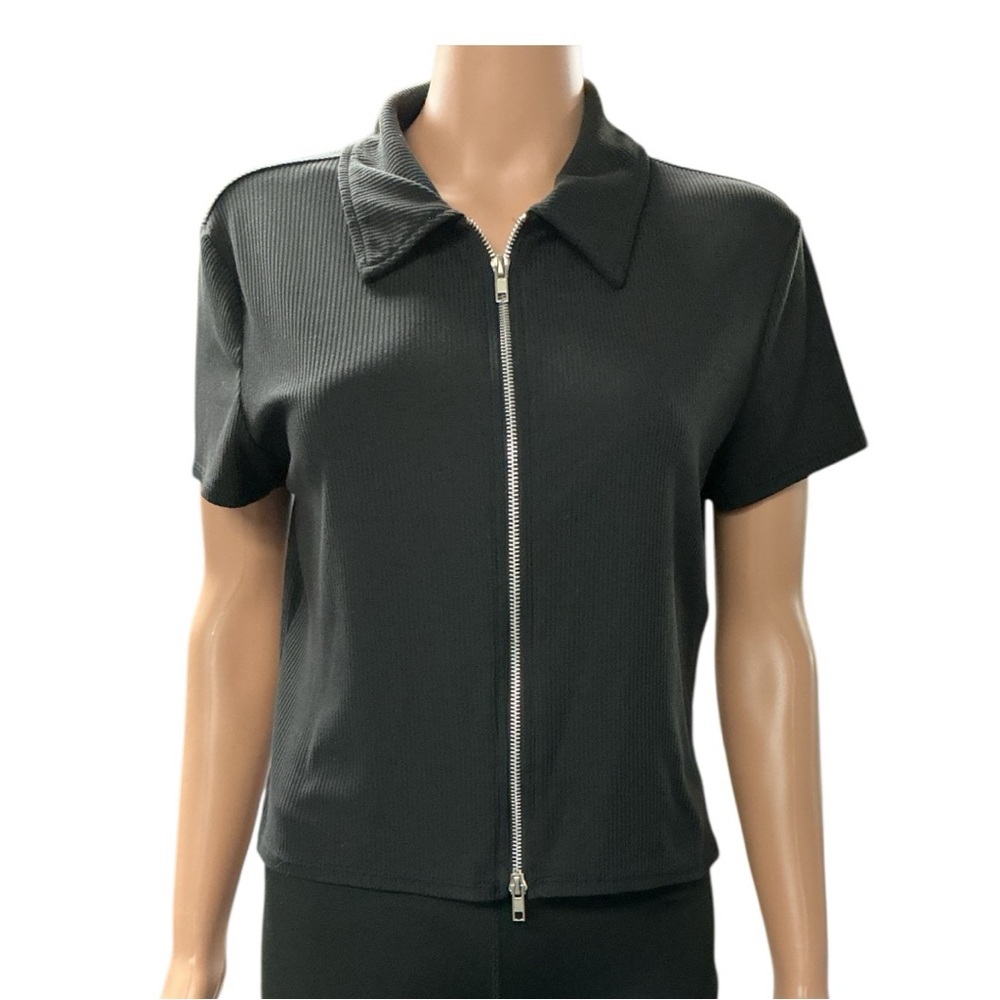 No Boundaries - EC - Black Two-Way Zip Ribbed Top